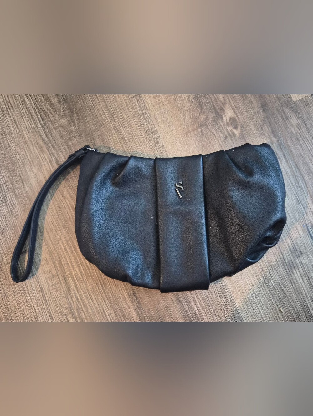 Simply Vera Black Clutch